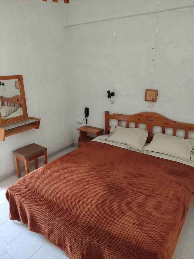 Kissandros Hotel Agia Galini  Bagian luar foto