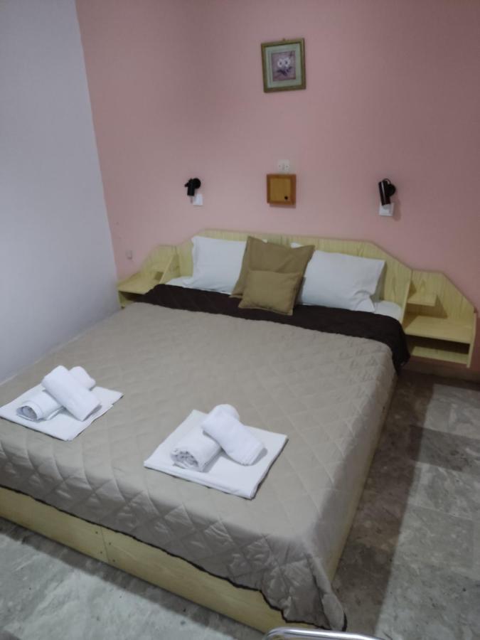 Kissandros Hotel Agia Galini  Bagian luar foto