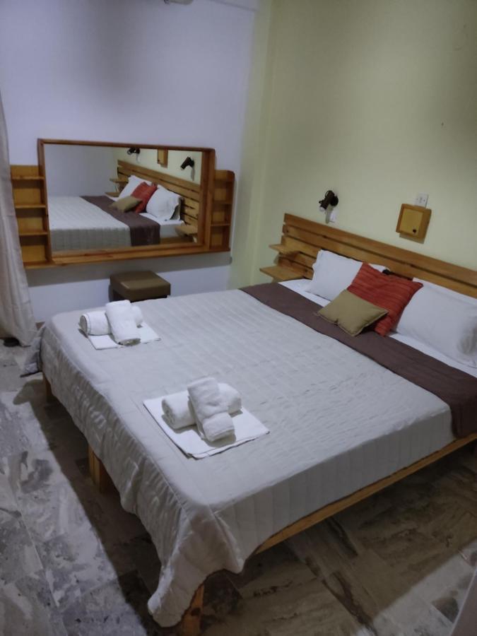 Kissandros Hotel Agia Galini  Bagian luar foto