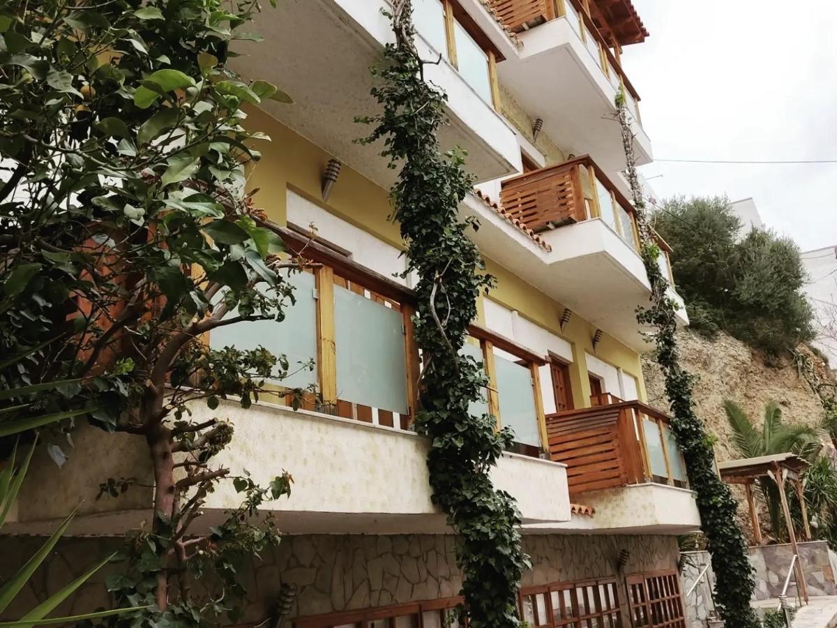 Kissandros Hotel Agia Galini  Bagian luar foto